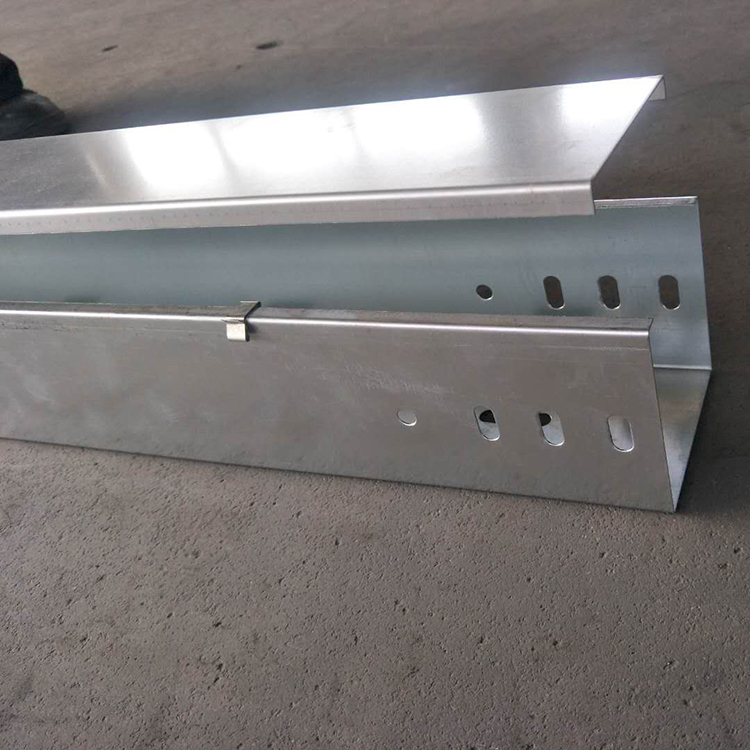 決定鋼制槽式橋架選擇的重點