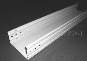 長期使用熱鍍鋅線槽橋架后，需檢查它是否存在變形